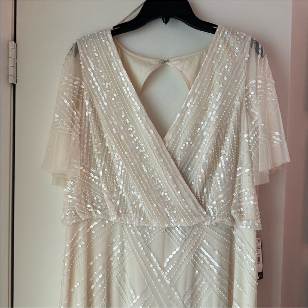 HP 🎀Adrianna Papell Cream Wedding Gown with Flutter Sleeves and V-Neck - Picture 12 of 16